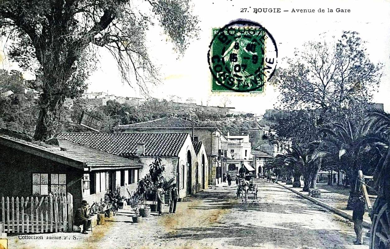 852- Bougie - Avenue de la gare.jpg